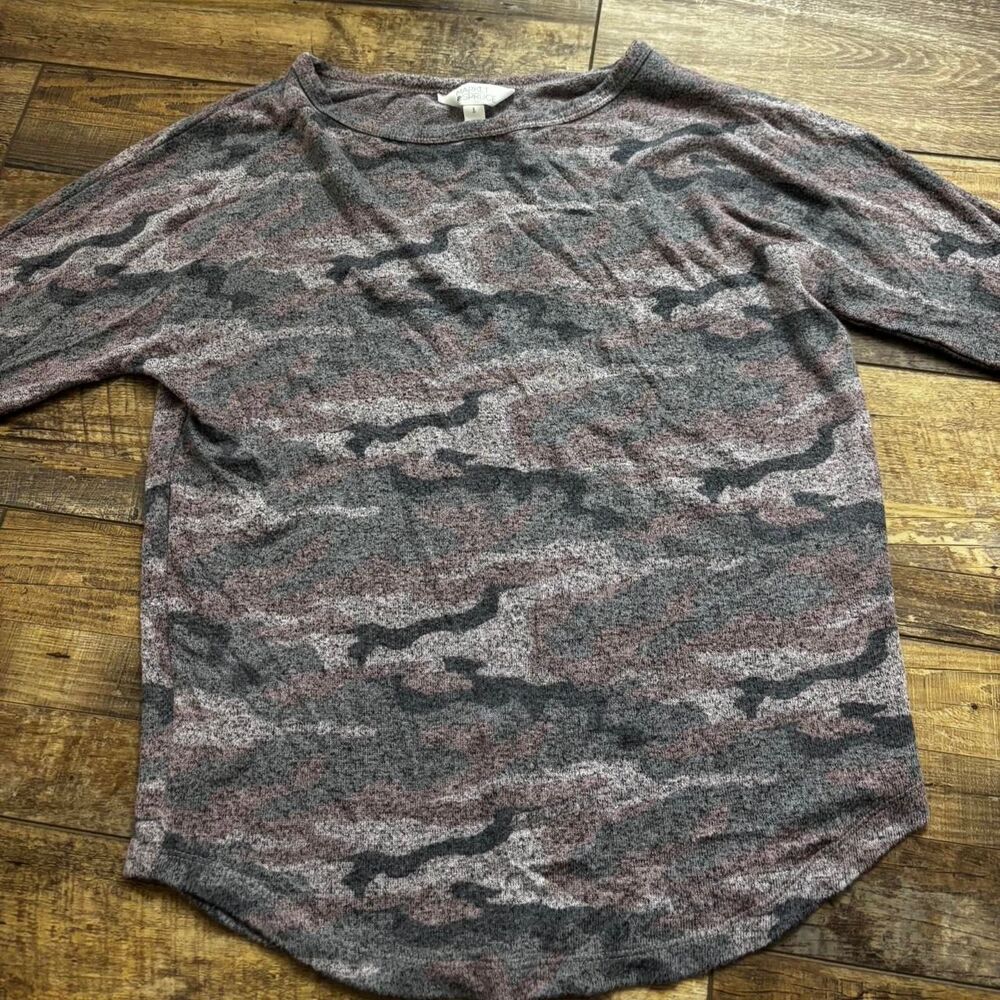 MARKET&SPRUCE Camo 3/4 Soft Knit Small Women's Camo Long Sleeve T-shirt Top